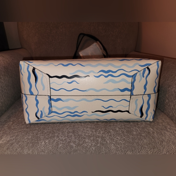 ♠️Kate Spade♠️$399 RETAIL Set Sail Large Tote w/matching wristlet. NWT - Picture 10 of 15